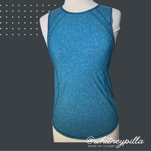 Lululemon Tank top Blue sleeveless Keyhole Back + inspirational print size 4
